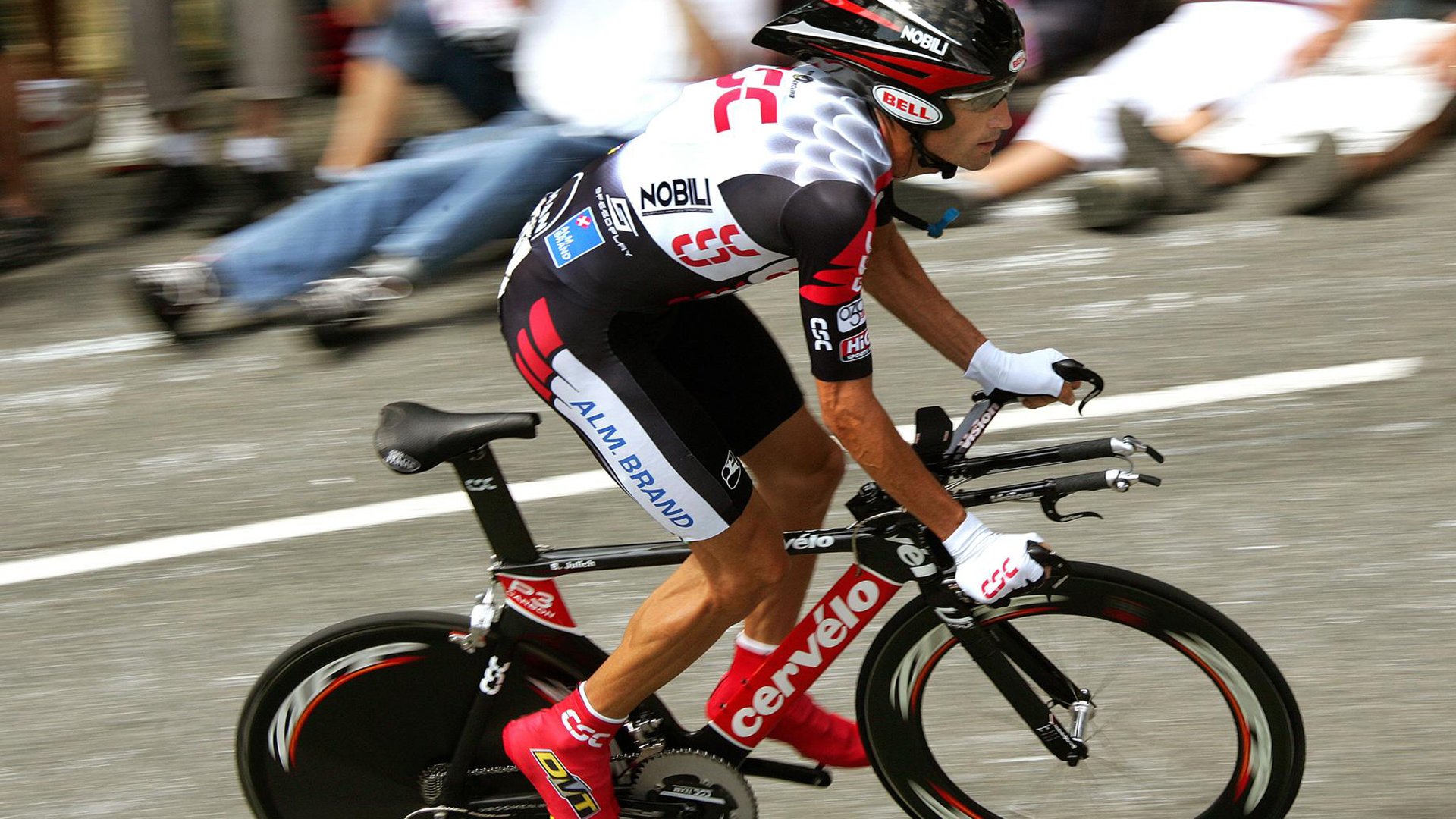 转会:皇马刚刚签下一名欧洲顶级中场,布局未来,皇马欧战