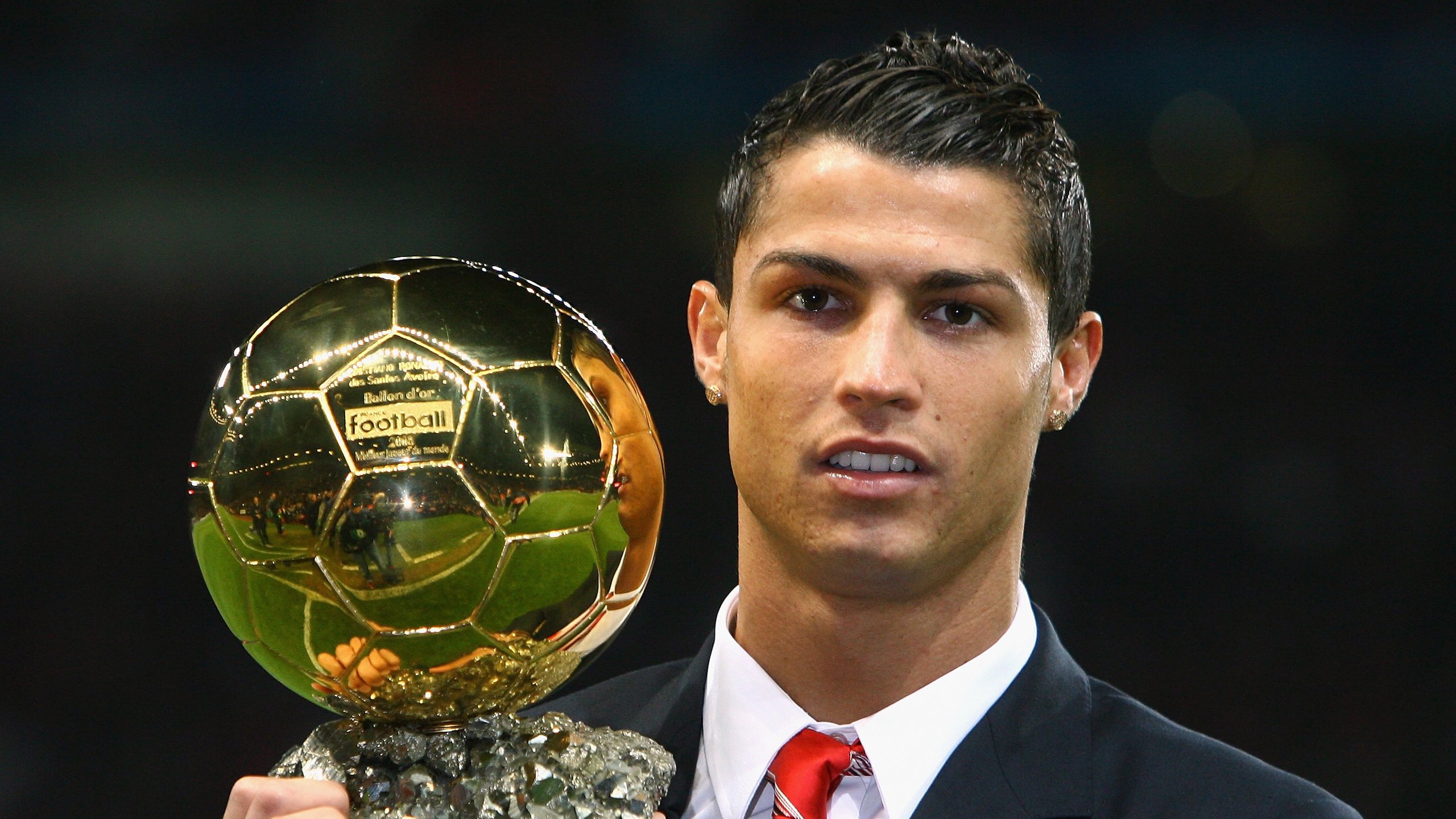 费兰·托雷斯加盟切尔西,费兰托雷斯和托雷斯什么关系